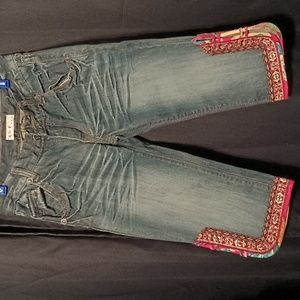 To yo mi jean capris size 28.